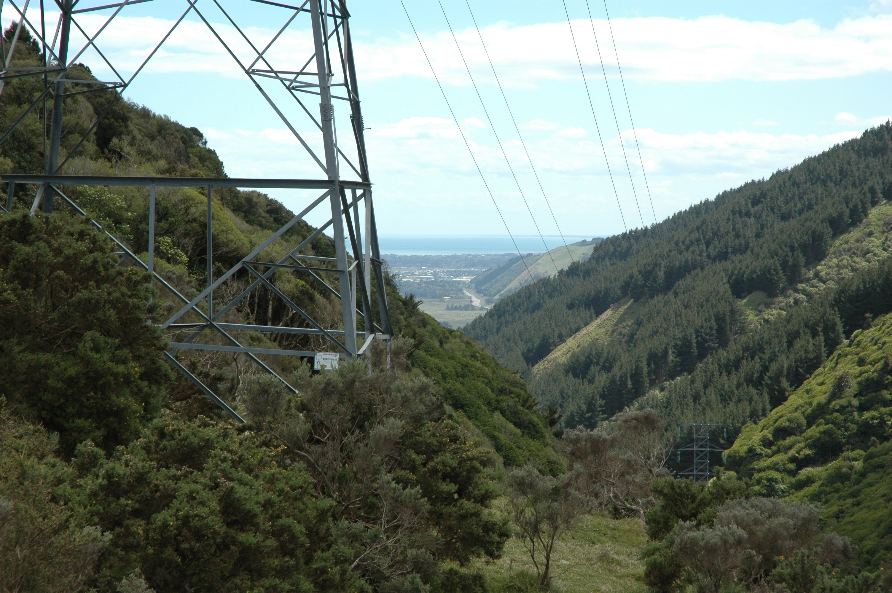 Transmission Gully, from the summit looking west Beehive.govt.nz